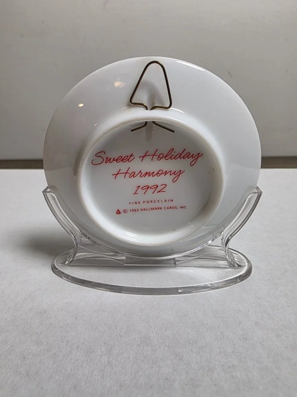 Sweet Holiday Harmony Vintage 1992 Hallmark Keepsake Ornament Collector's Plate